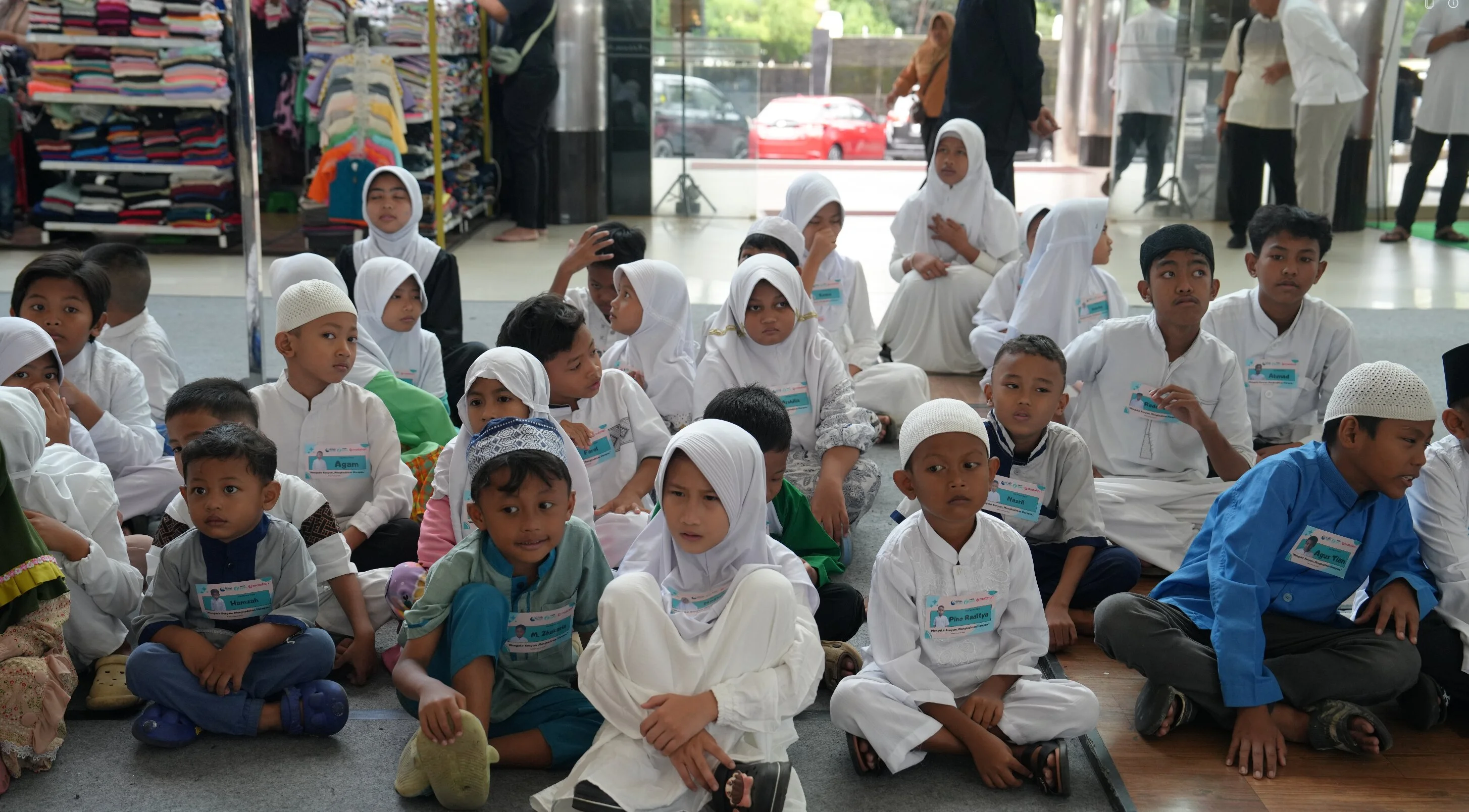 Foto 18 dari album Belanja Bareng Yatim Dhuafa Difabel 2026